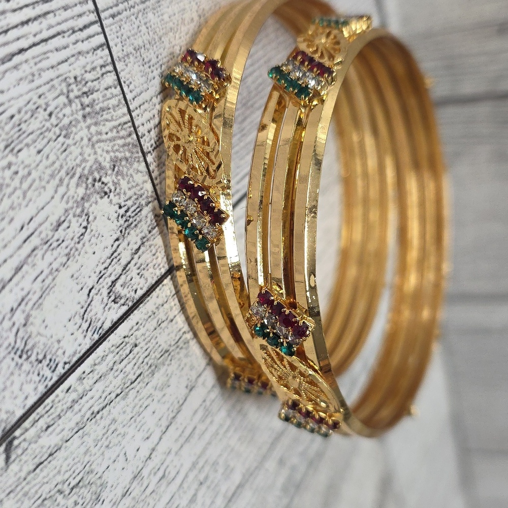 Elegant Gold and Green Bangle Set - Picture 2 of 3